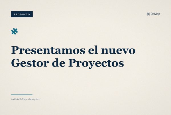 Presentamos el nuevo Gestor de Proyectos». Imagen destacada de DaMap sobre fondo papel claro, con una pieza de rompecabezas.
